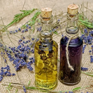 macérat huileux allience des vertues de l'huile et des plantes pour une peau pleine de santé